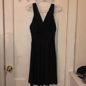 Dark blue pleated v neck mid dress